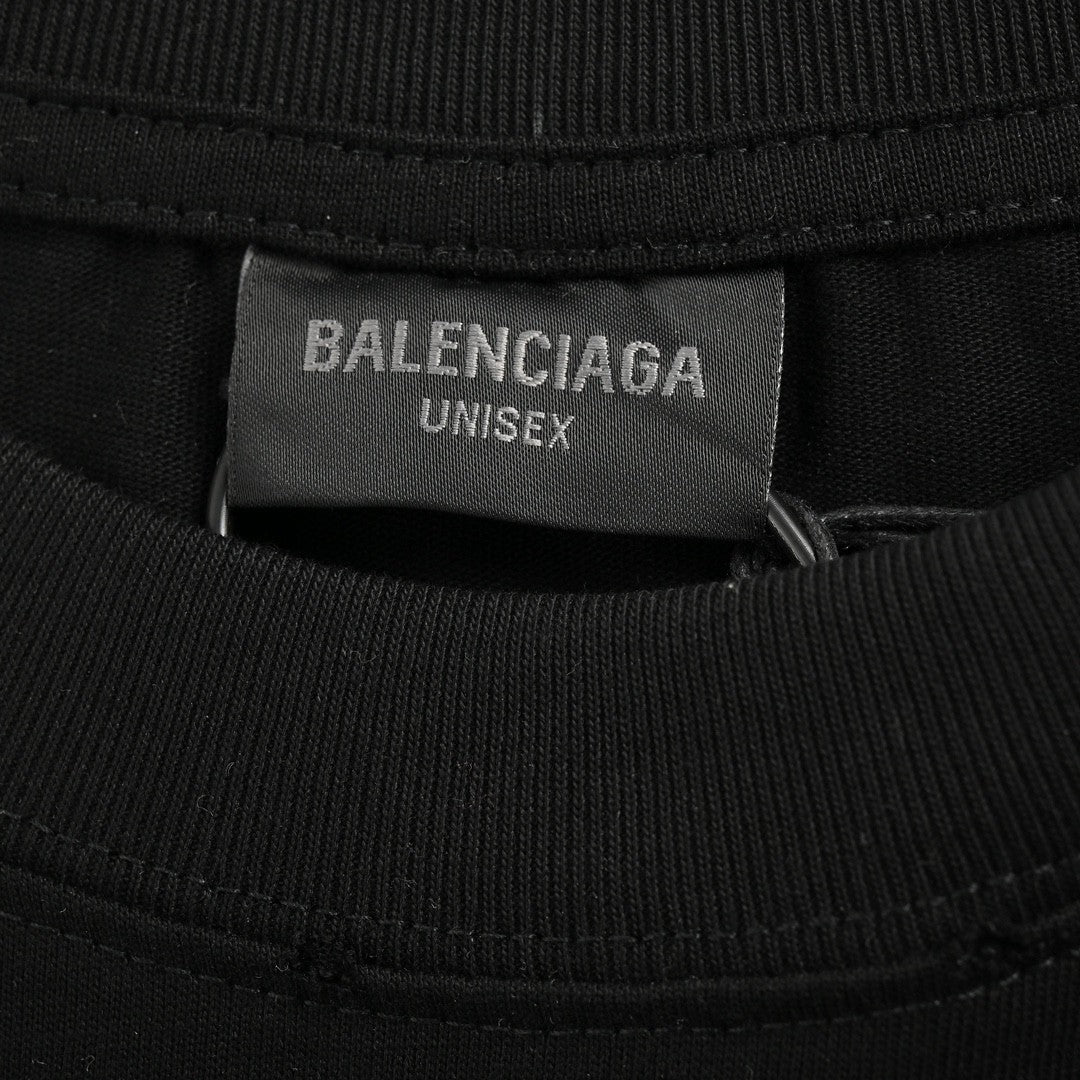 Camiseta Balenciaga - Logotipo monocromático