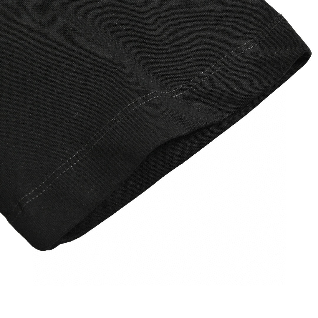 Camiseta negra con estampado de estrella de Balenciaga