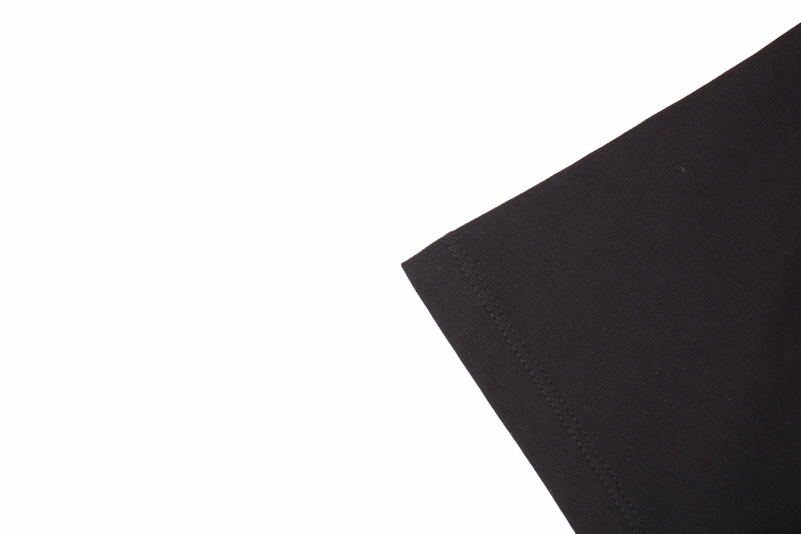 Camiseta negra con el logo del rayo de Gucci