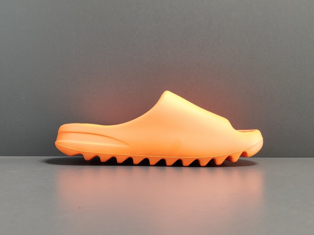 ADIDAS Yeezy Slide - Enflame - Orange Unisex Streetwear Limited Edition