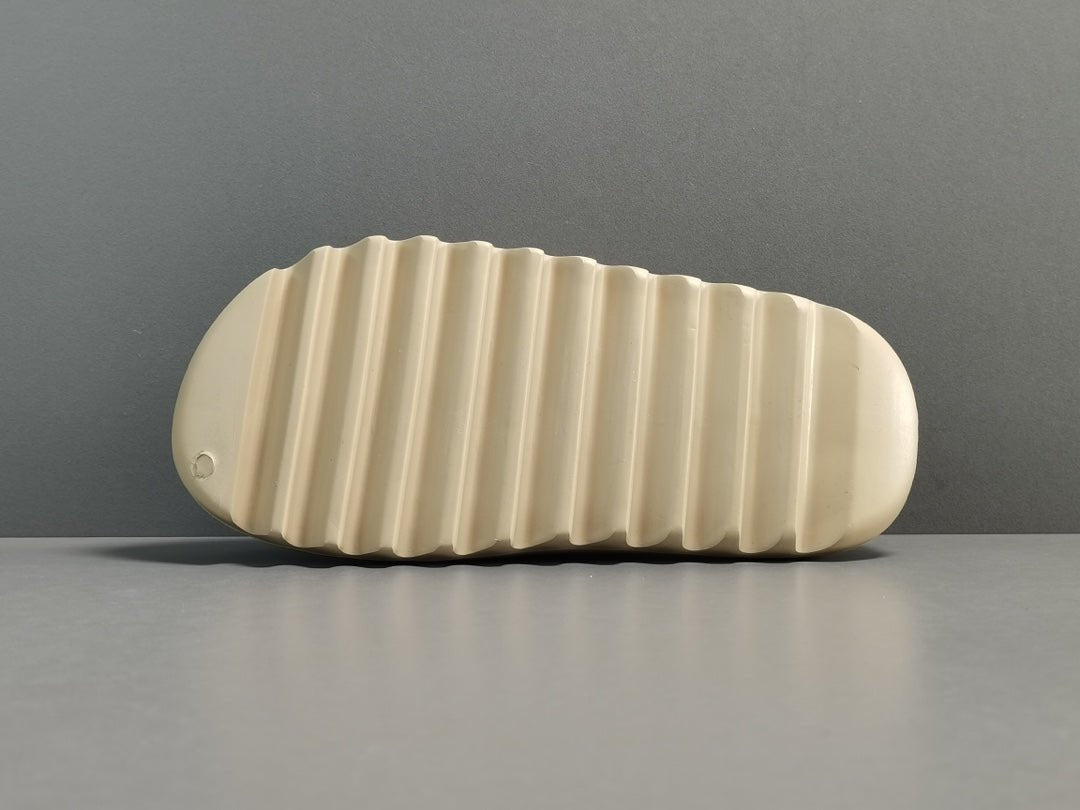ADIDAS Yeezy Slide - Pure Unisex Streetwear Limited Edition