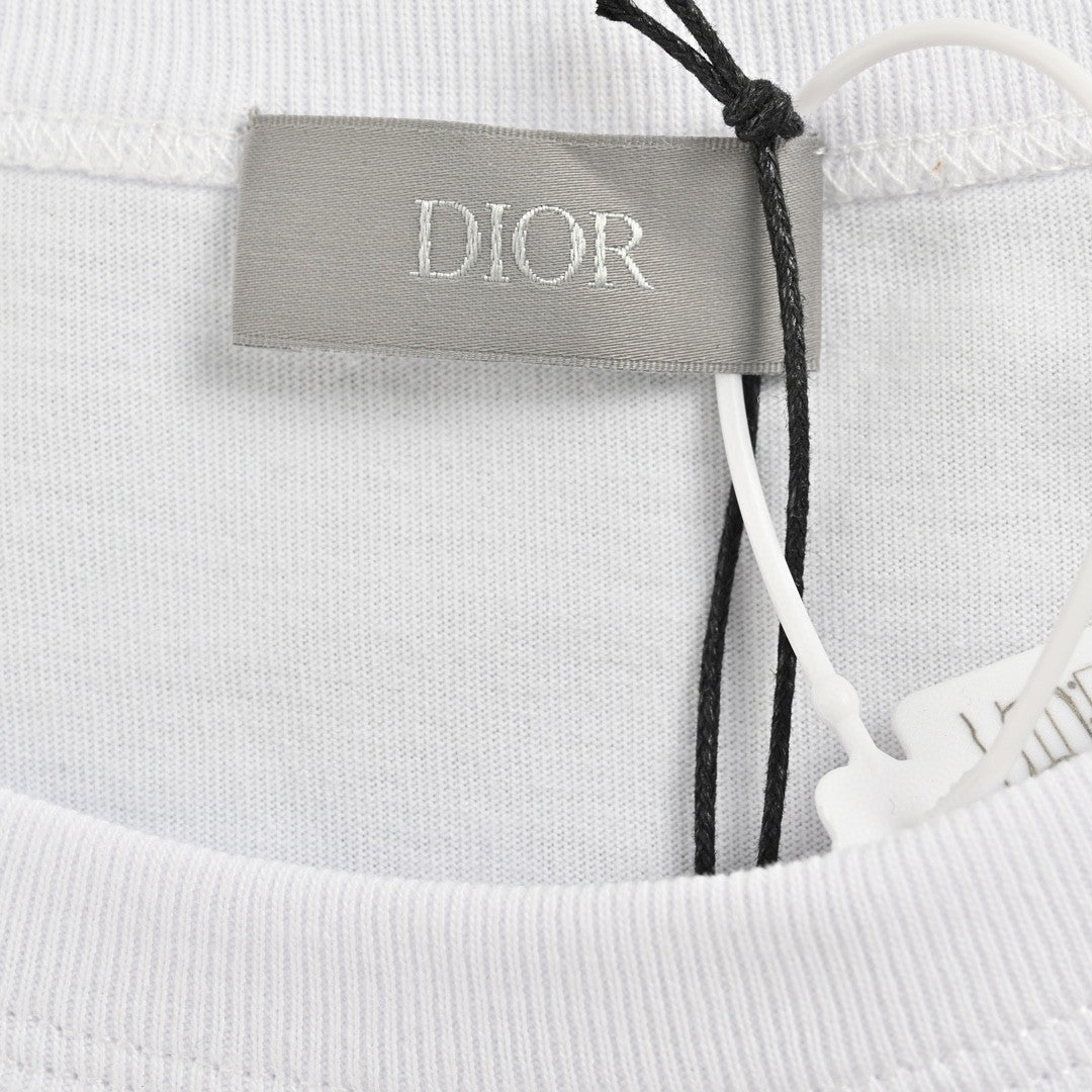 Camiseta Dior - Logotipo vertical multicolor