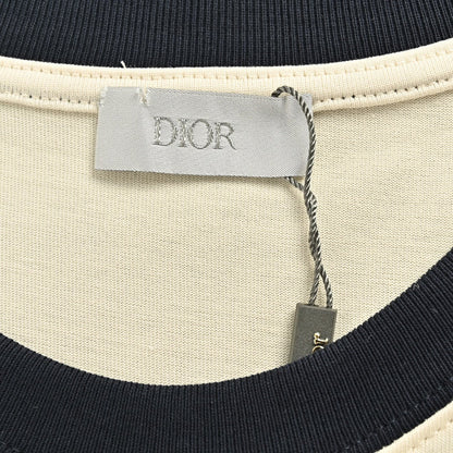 Camiseta Dior color crema con ribete negro