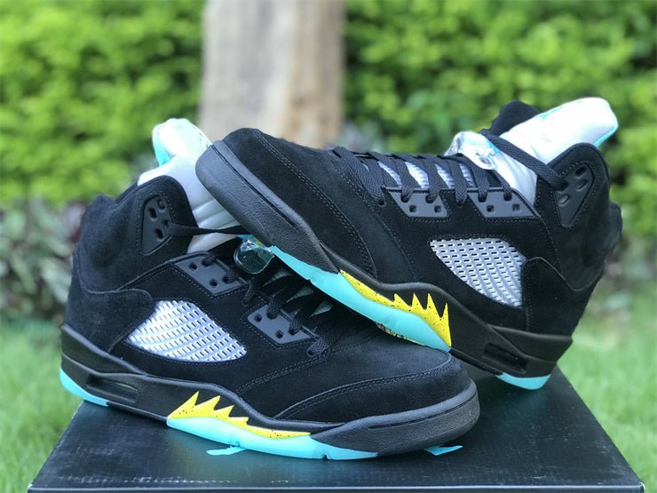 Air Jordan 5 'aqua' T-Shirt - Black Unisex Streetwear Limited Edition