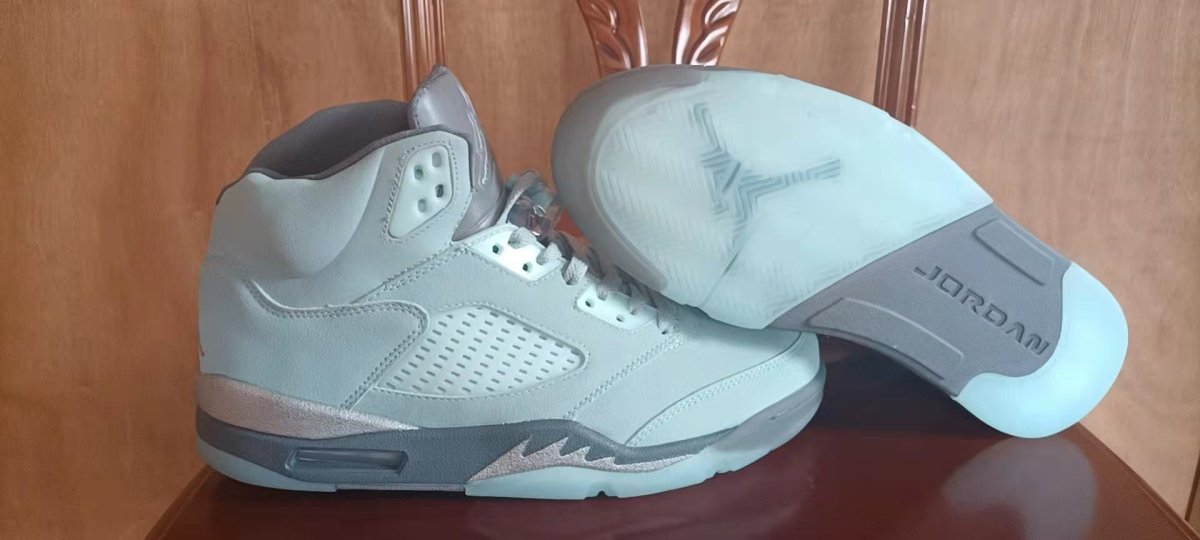Air Jordan 5 'blue Suede' Sneakers Unisex Streetwear Limited Edition - **Product Description: Air Jordan 5 'Blue Suede'** The Air Jordan 5 'Blue Suede' stands out