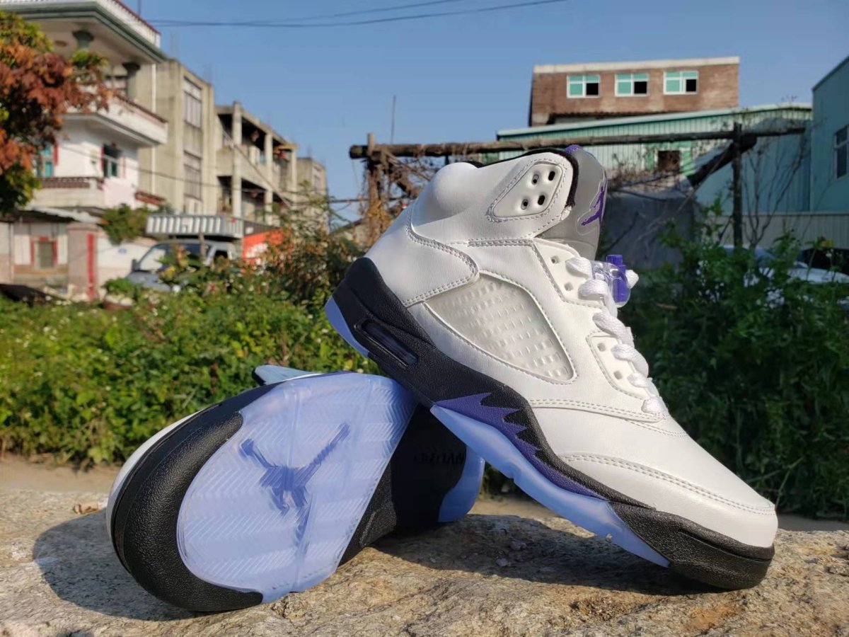 Air Jordan 5 'concord' T-Shirt - Black Unisex Streetwear Limited Edition - **Product Description: Air Jordan 5 'Concord'** The Air Jordan 5 'Concord' is a fresh and