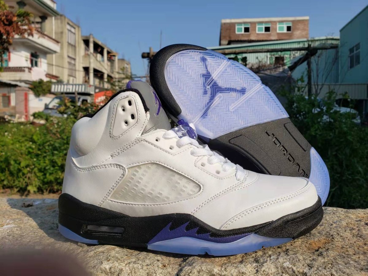 Air Jordan 5 'concord' T-Shirt - Black Unisex Streetwear Limited Edition - **Product Description: Air Jordan 5 'Concord'** The Air Jordan 5 'Concord' is a fresh and