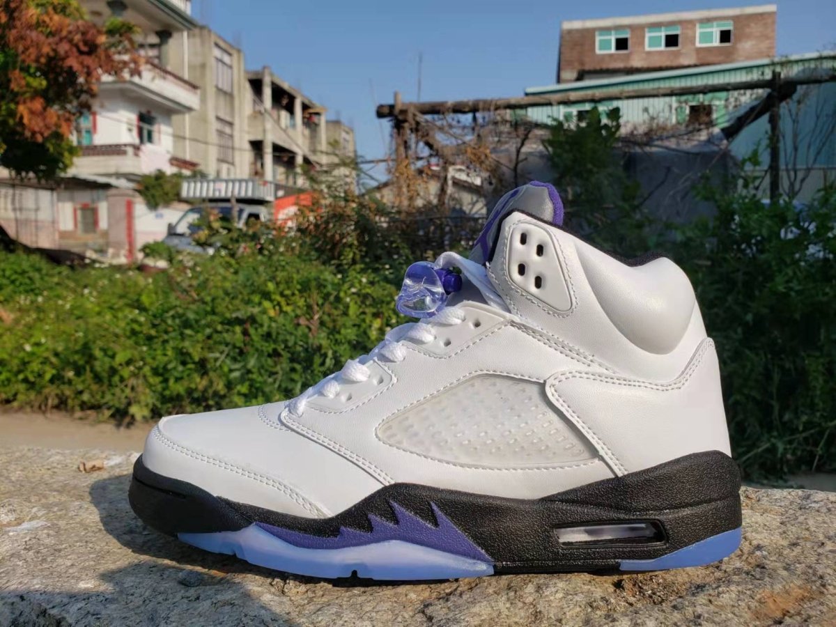 Air Jordan 5 'concord' T-Shirt - Black Unisex Streetwear Limited Edition - **Product Description: Air Jordan 5 'Concord'** The Air Jordan 5 'Concord' is a fresh and
