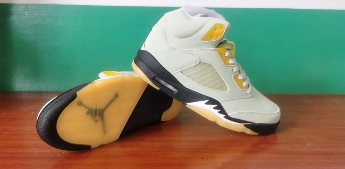 Air Jordan 5 'light Bone - Club Gold' T-Shirt - Black Unisex Streetwear Limited Edition - **Product Description: Air Jordan 5 'Light Bone/Club Gold'** The Air Jordan 5 'Light Bone/Club Gold'