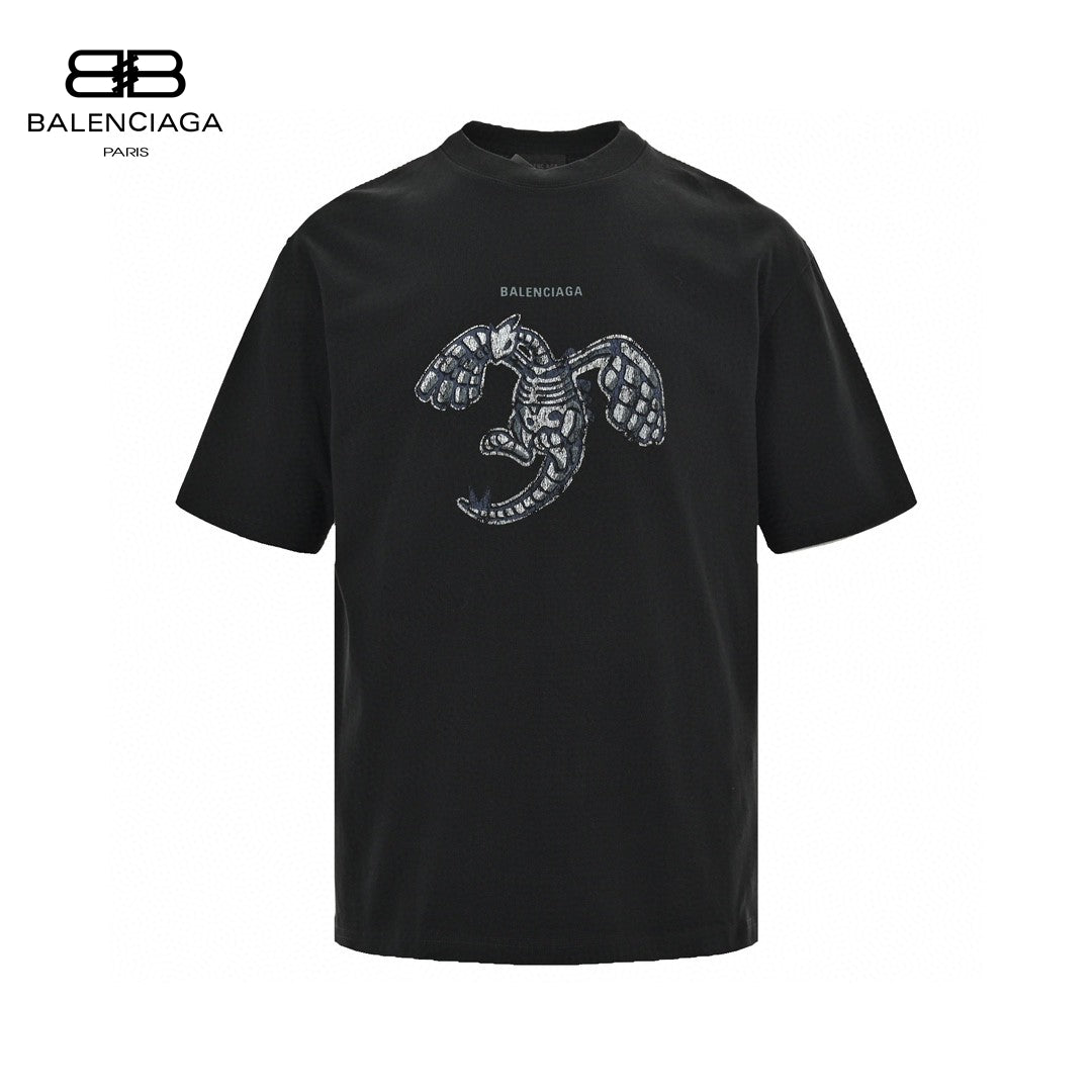 Balenciaga T-shirt - Lobster Graphic - Black Unisex Streetwear Limited Edition - <span>This Balenciaga t-shirt features a unique design with a detailed lobster graphic on the front.
