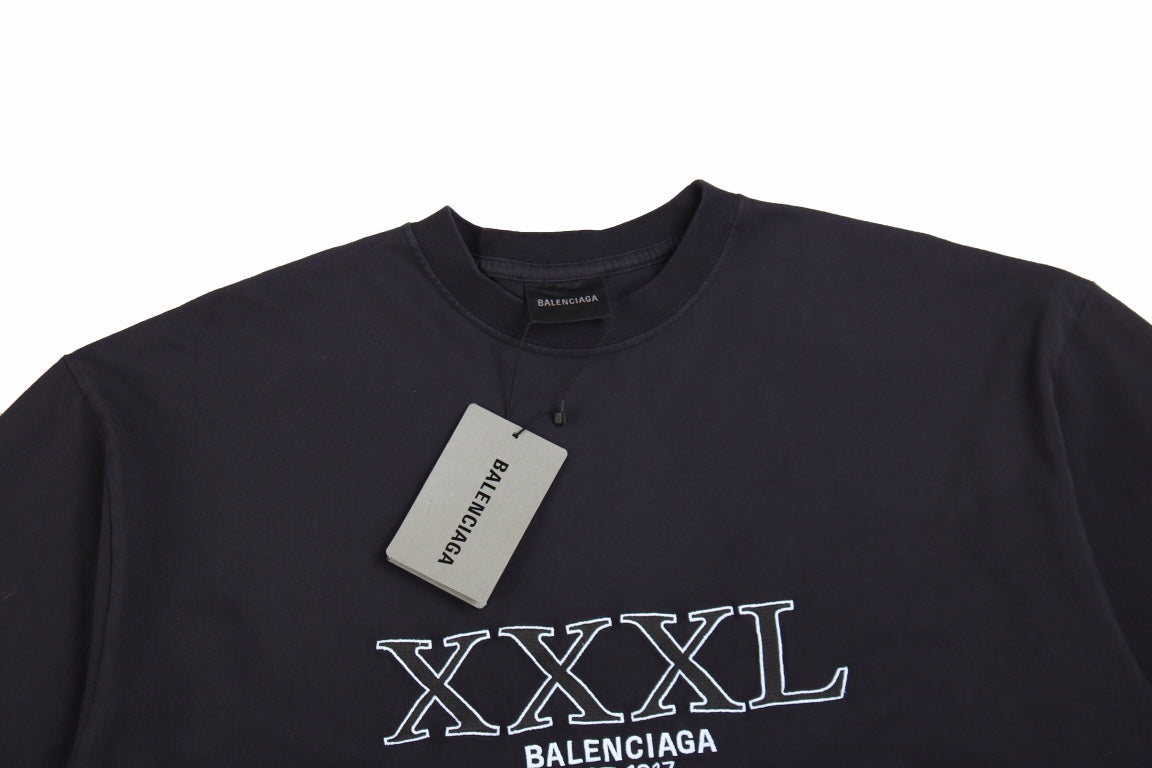Camiseta negra con logo BALENCIAGA XXXL