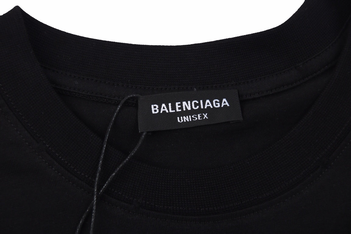 Camiseta negra con logo caligráfico de Balenciaga