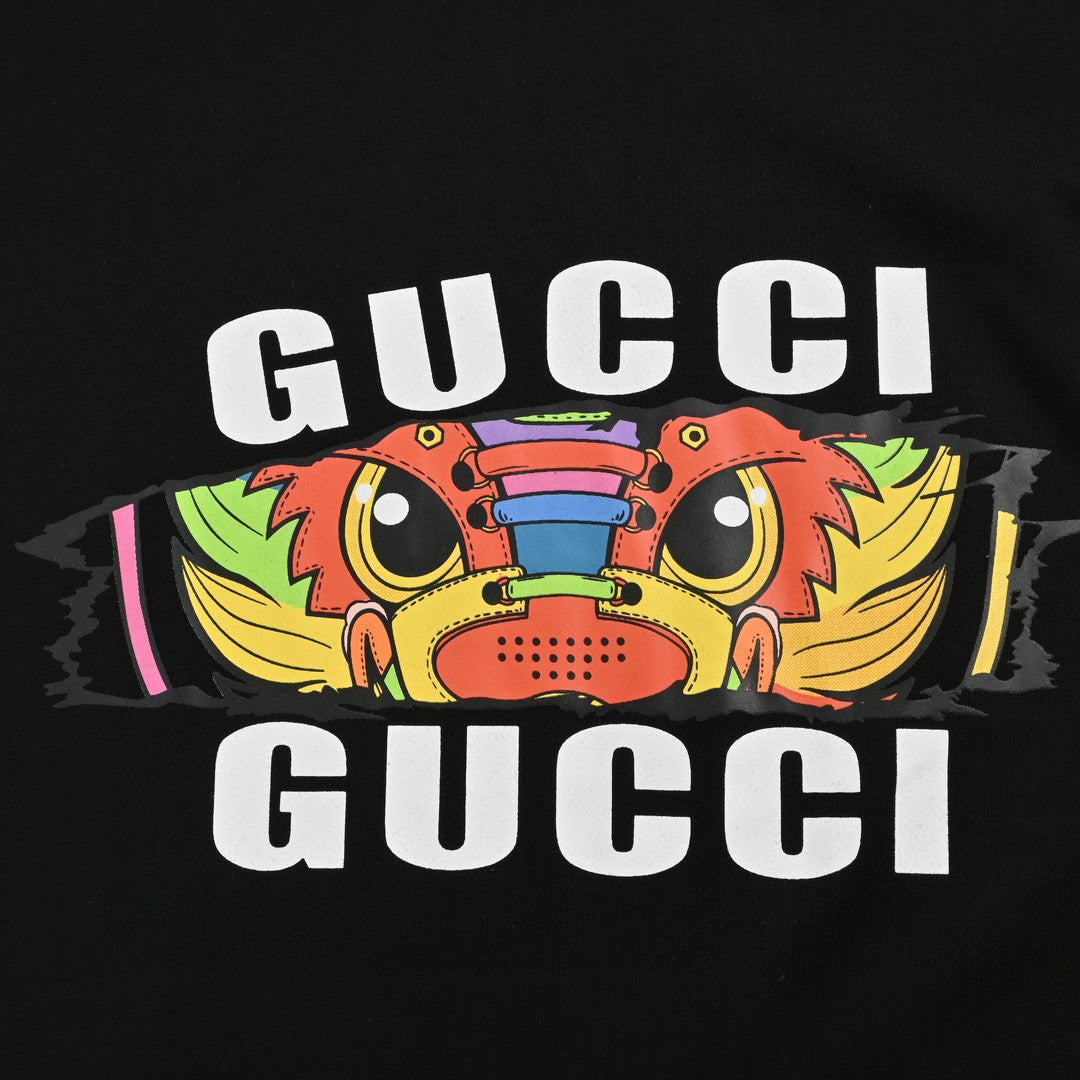 Camiseta gráfica Gucci (negra)