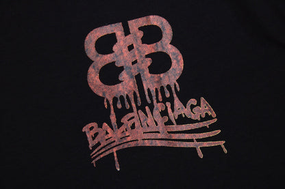 Camiseta negra con el logo de Balenciaga