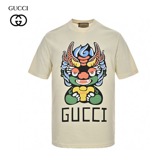 Gucci Dragon Graphic T-shirt - Red Unisex Streetwear Limited Edition - <span>This Gucci t-shirt features a vibrant dragon graphic on the front. The colorful design includes