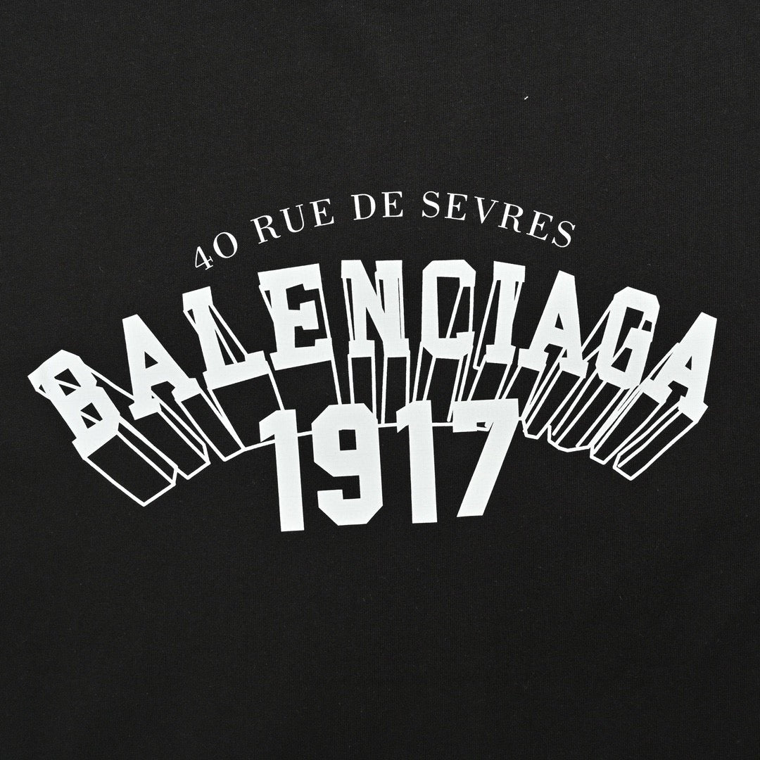 Camiseta negra Balenciaga 1917