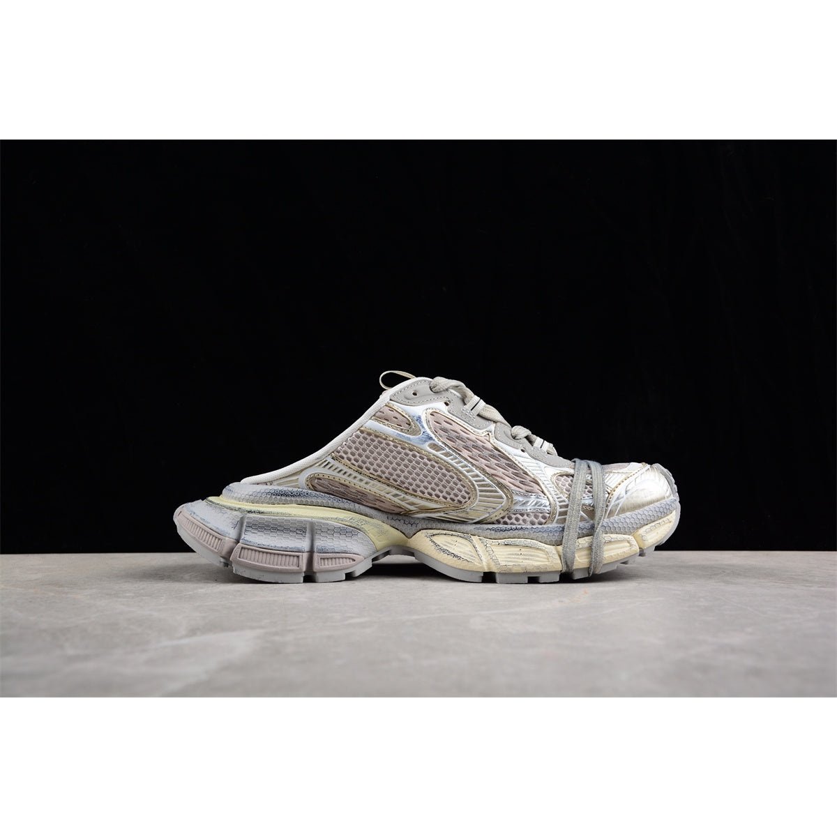 BALENCIAGA 3 - L Mule - Champagne Gold Unisex Streetwear Limited Edition - The Balenciaga 3XL Mule x Champagne Gold embodies opulence and cutting-edge design. Featuring a striking