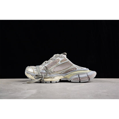 BALENCIAGA 3 - L Mule - Champagne Gold Unisex Streetwear Limited Edition - The Balenciaga 3XL Mule x Champagne Gold embodies opulence and cutting-edge design. Featuring a striking