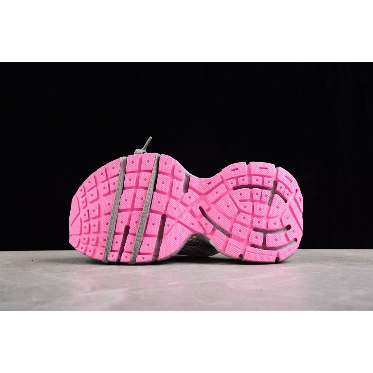 BALENCIAGA 3 - L Mule - Grey - Pink Unisex Streetwear Limited Edition - Introducing the BALENCIAGA 3XL Mule x Grey Pink, a perfect blend of luxury and modern