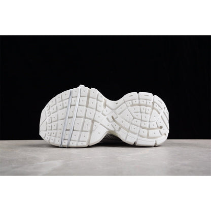 BALENCIAGA 3 - L - All Sneakers - White Unisex Streetwear Limited Edition - Introducing the BALENCIAGA 3XL x All White, a striking blend of avant-garde design and supreme