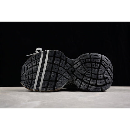 BALENCIAGA 3 - L - Bal Grey Sneakers - Black Unisex Streetwear Limited Edition - Introducing the BALENCIAGA 3XL x Bal Grey Black, a sophisticated blend of modern design and