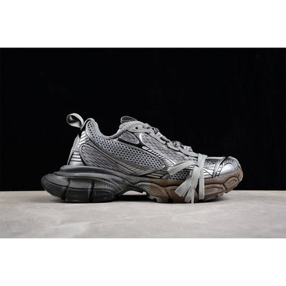 BALENCIAGA 3 - L - Bal Grey Sneakers - Black Unisex Streetwear Limited Edition - Introducing the BALENCIAGA 3XL x Bal Grey Black, a sophisticated blend of modern design and