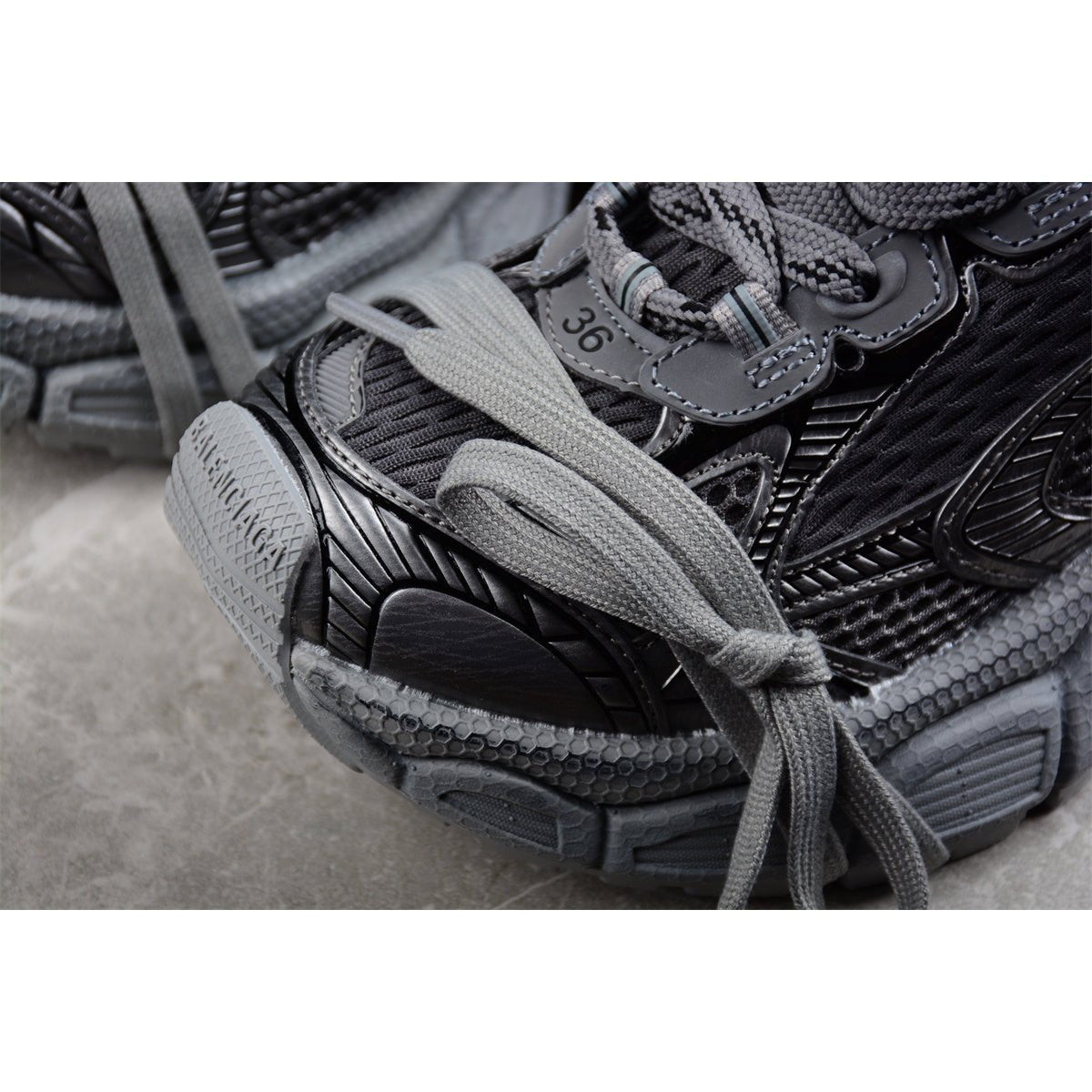 BALENCIAGA 3 - L - Bal Worn Out Sneakers - Grey Unisex Streetwear Limited Edition - Introducing the BALENCIAGA 3XL x Bal Grey Worn Out sneakers, a masterful blend of edgy