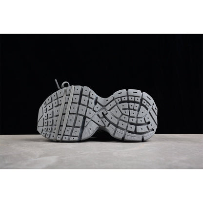 BALENCIAGA 3 - L - Bal Worn Out Sneakers - Grey Unisex Streetwear Limited Edition - Introducing the BALENCIAGA 3XL x Bal Grey Worn Out sneakers, a masterful blend of edgy