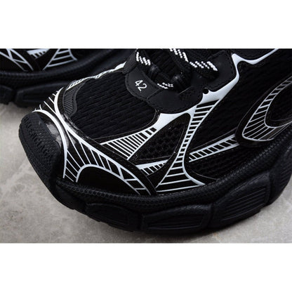 BALENCIAGA 3 - L - White - Black Unisex Streetwear Limited Edition - The Balenciaga 3XL x Black White offers a sleek, monochromatic update to the cutting-edge 3XL
