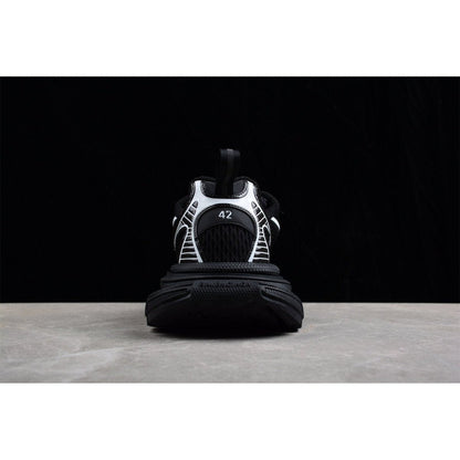 BALENCIAGA 3 - L - White - Black Unisex Streetwear Limited Edition - The Balenciaga 3XL x Black White offers a sleek, monochromatic update to the cutting-edge 3XL
