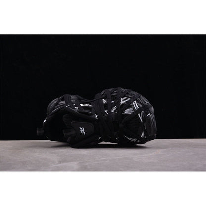 BALENCIAGA 3 - L - White Sneakers - Black Unisex Streetwear Limited Edition - The Balenciaga 3XL x Black White sneakers epitomize the brand's commitment to bold, fashion-forward designs.