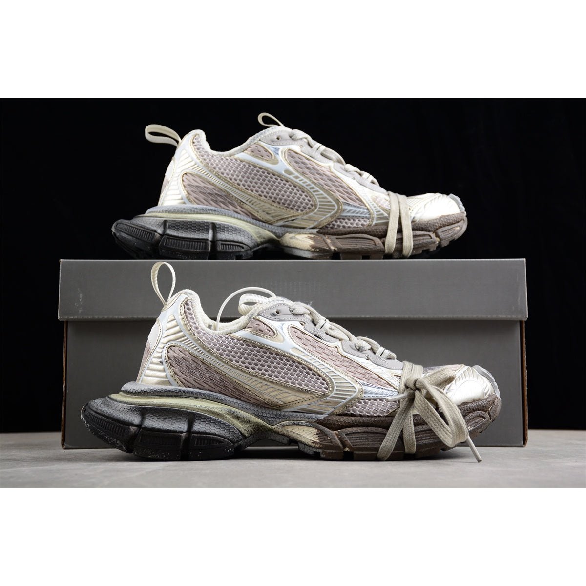 BALENCIAGA 3 - L - Champagne Graffiti Sneakers - Red Unisex Streetwear Limited Edition - Introducing the BALENCIAGA 3XL in Champagne Graffiti, a striking blend of luxury and street art.