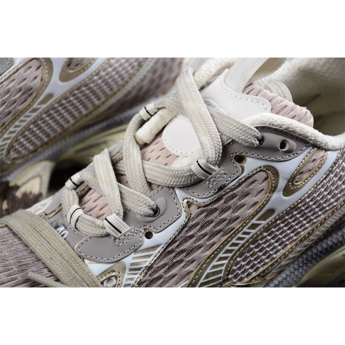 BALENCIAGA 3 - L - Champagne Graffiti Sneakers - Red Unisex Streetwear Limited Edition - Introducing the BALENCIAGA 3XL in Champagne Graffiti, a striking blend of luxury and street art.