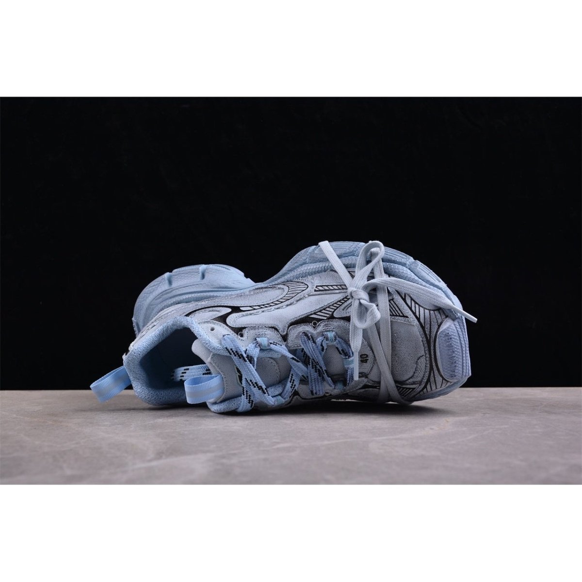 BALENCIAGA 3 - L - Cyan Sneakers - Blue Unisex Streetwear Limited Edition - Introducing the BALENCIAGA 3XL in Cyan Blue, a bold fusion of luxury and streetwear. This