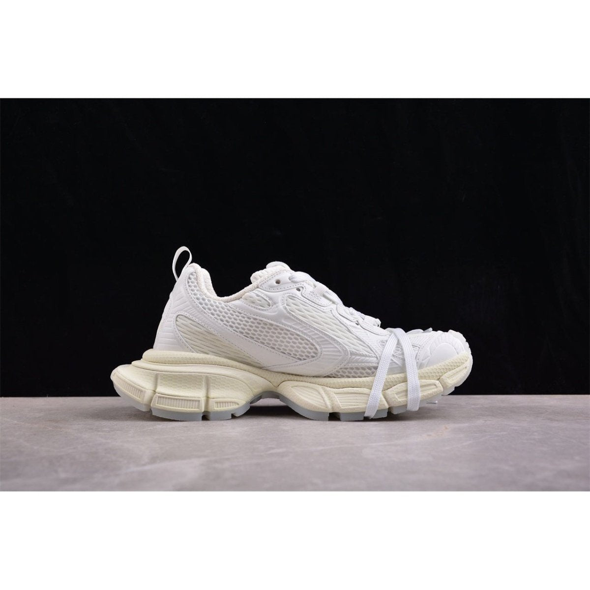 BALENCIAGA 3 - L - Glow In The Dark Sneakers Unisex Streetwear Limited Edition - The Balenciaga 3XL x Glow in the Dark sneakers transform your stride into a luminous