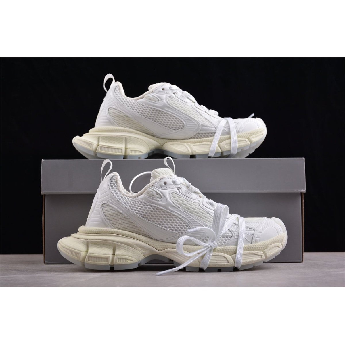 BALENCIAGA 3 - L - Glow In The Dark Sneakers Unisex Streetwear Limited Edition - The Balenciaga 3XL x Glow in the Dark sneakers transform your stride into a luminous