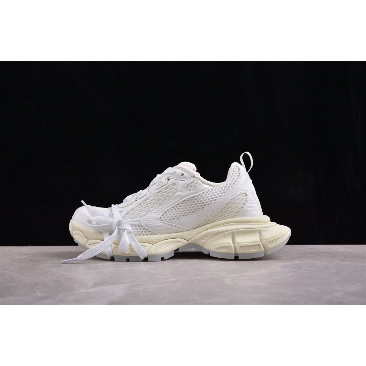 BALENCIAGA 3 - L - Glow In The Dark Sneakers Unisex Streetwear Limited Edition - The Balenciaga 3XL x Glow in the Dark sneakers transform your stride into a luminous