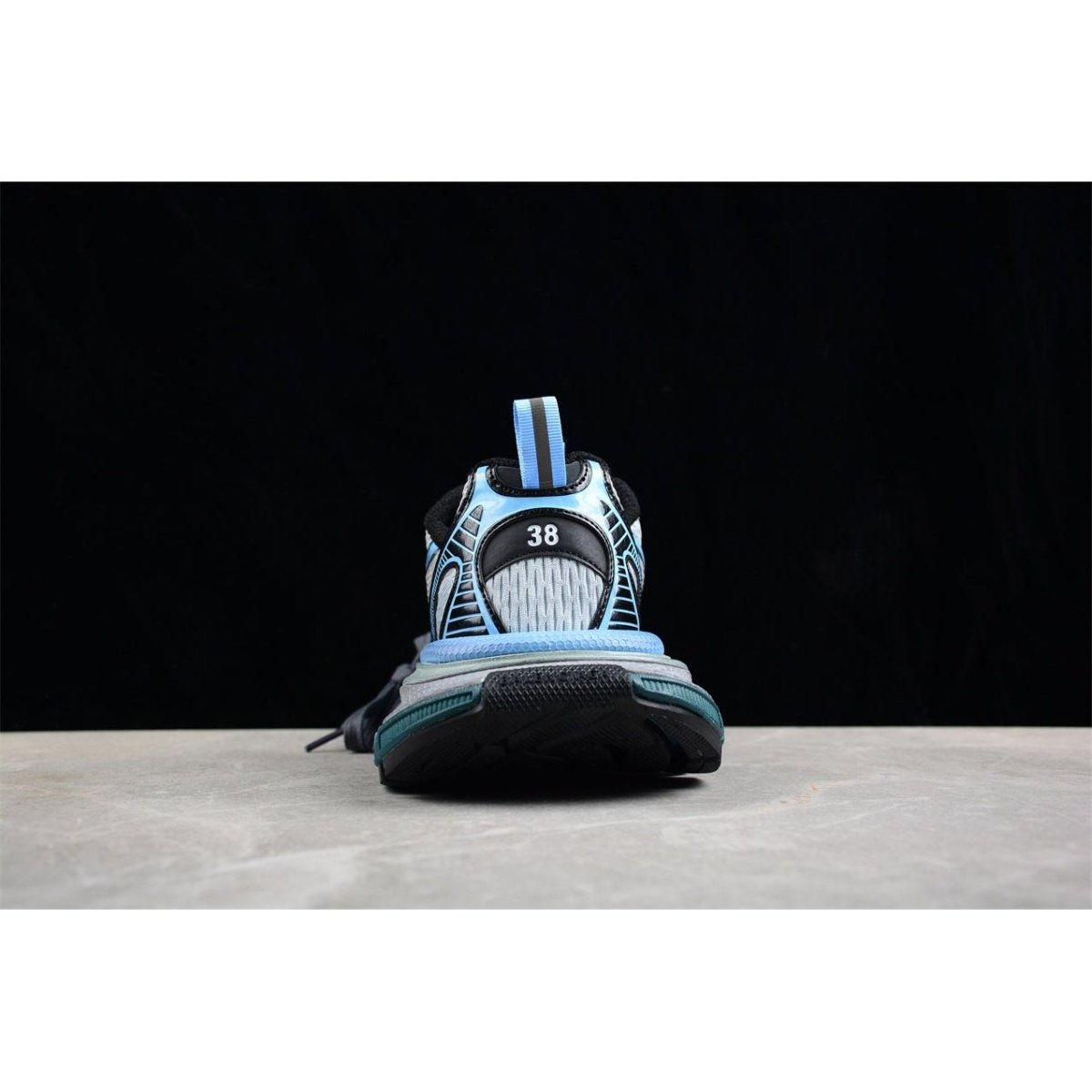 BALENCIAGA 3 - L - Malachite Sneakers - Green Unisex Streetwear Limited Edition - The Balenciaga 3XL x Malachite Green sneakers are a stunning manifestation of luxury and bold