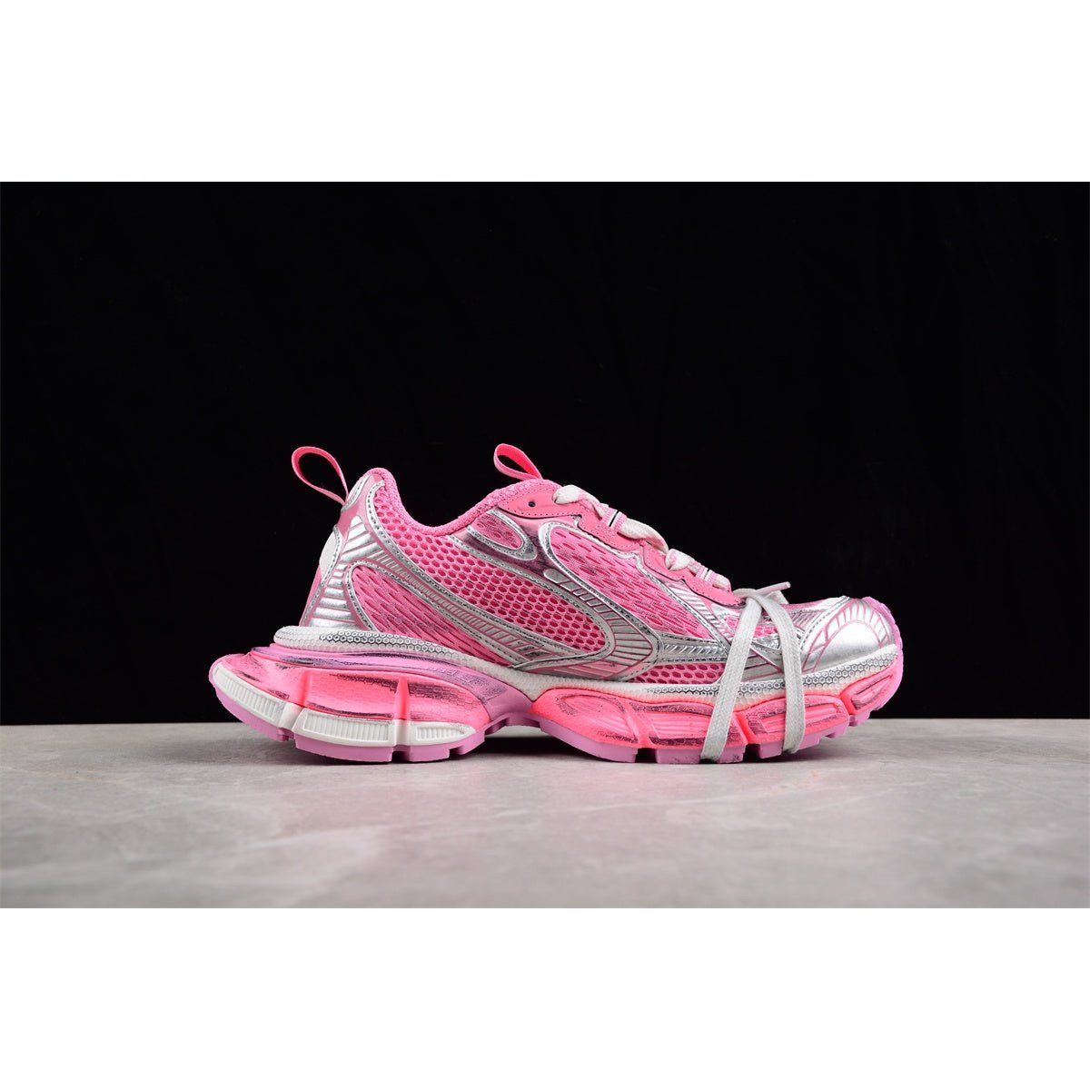 BALENCIAGA 3 - L - Silver Sneakers - Pink Unisex Streetwear Limited Edition - The BALENCIAGA 3XL x Pink Silver sneakers are a stunning expression of contemporary fashion, blending