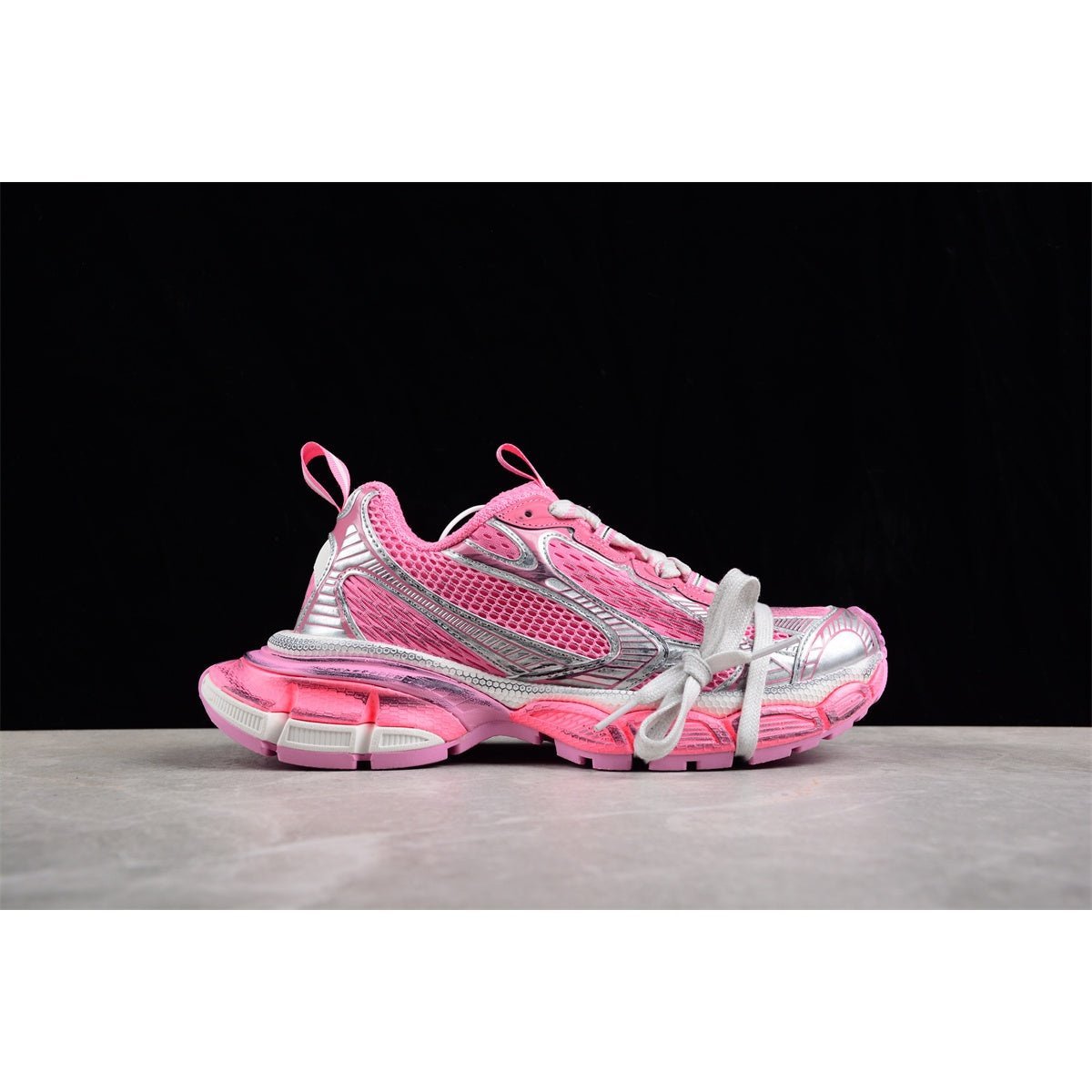 BALENCIAGA 3 - L - Silver Sneakers - Pink Unisex Streetwear Limited Edition - The BALENCIAGA 3XL x Pink Silver sneakers are a stunning expression of contemporary fashion, blending