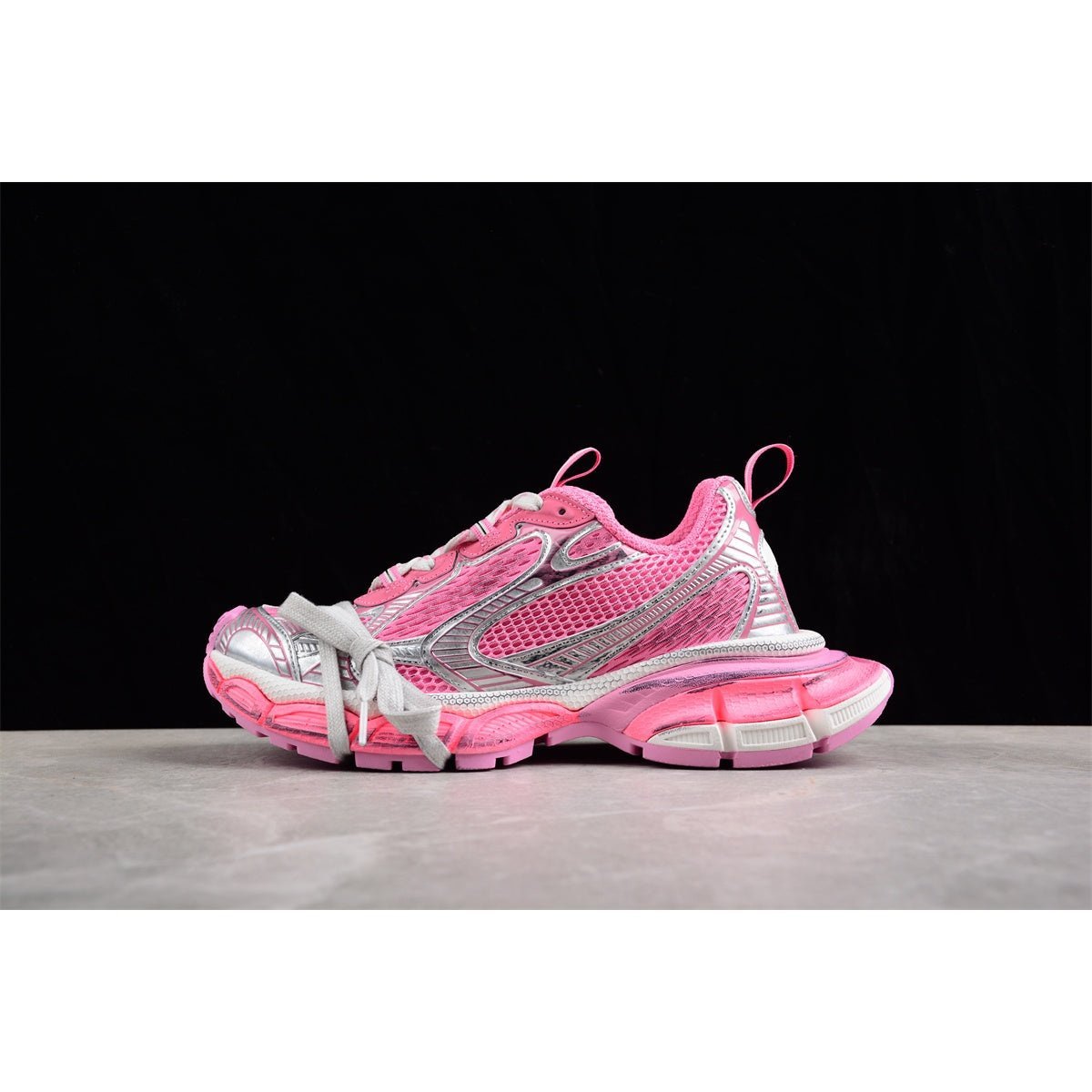 BALENCIAGA 3 - L - Silver Sneakers - Pink Unisex Streetwear Limited Edition - The BALENCIAGA 3XL x Pink Silver sneakers are a stunning expression of contemporary fashion, blending