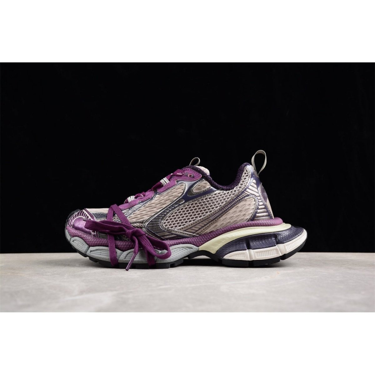 BALENCIAGA 3 - L - Grey Sneakers - Purple Unisex Streetwear Limited Edition - Introducing the BALENCIAGA 3XL x Purple Grey, a stunning blend of contemporary design and luxurious