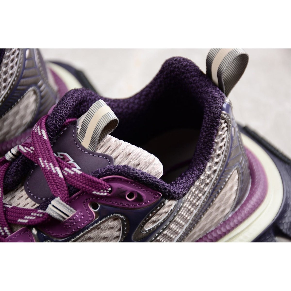 BALENCIAGA 3 - L - Grey Sneakers - Purple Unisex Streetwear Limited Edition - Introducing the BALENCIAGA 3XL x Purple Grey, a stunning blend of contemporary design and luxurious