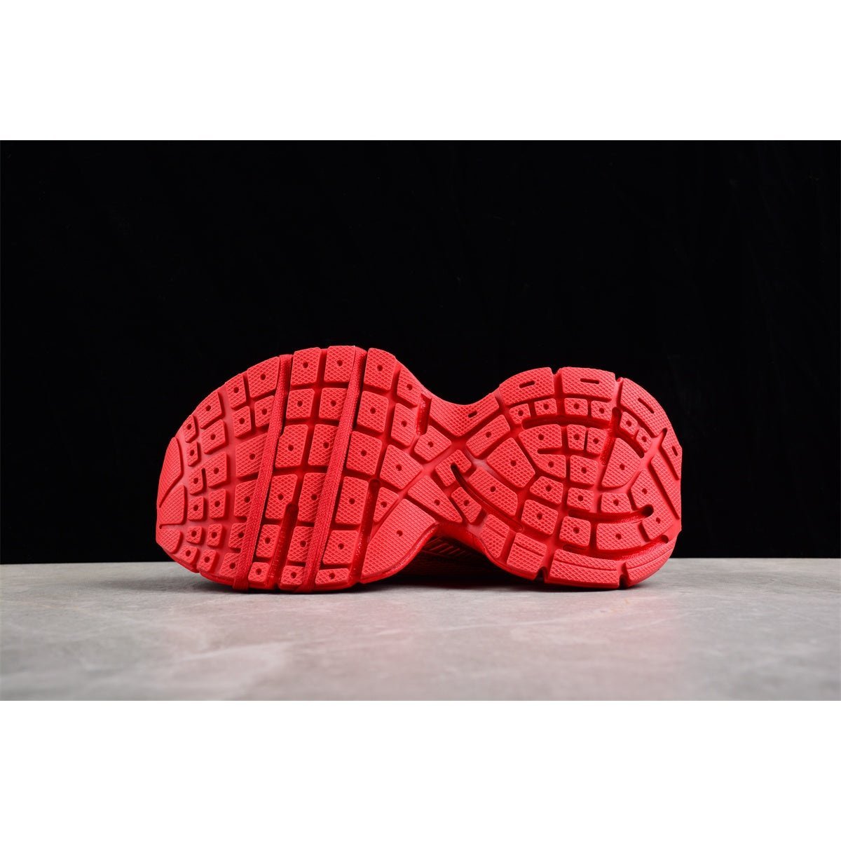 BALENCIAGA 3 - L - Sneakers - Red Unisex Streetwear Limited Edition - The BALENCIAGA 3XL x Red sneakers embody a bold and energetic spirit, crafted to make