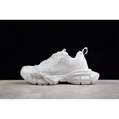 BALENCIAGA 3 - L - Snow Sneakers - White Unisex Streetwear Limited Edition - Introducing the BALENCIAGA 3XL x Snow White, the epitome of luxury and contemporary style. These
