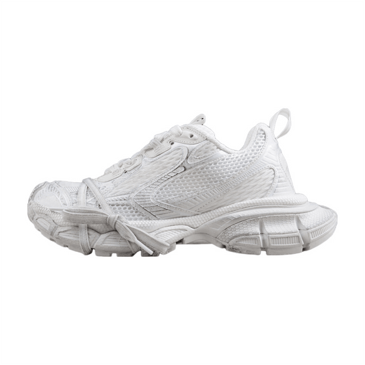 BALENCIAGA 3 - L - Snow Sneakers - White Unisex Streetwear Limited Edition - Introducing the BALENCIAGA 3XL x Snow White, the epitome of luxury and contemporary style. These