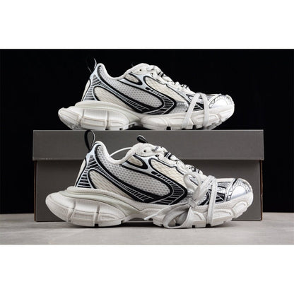 BALENCIAGA 3 - L - White Sneakers - Black Unisex Streetwear Limited Edition - The Balenciaga 3XL x White Black sneakers offer a classic colorway with a contemporary twist.