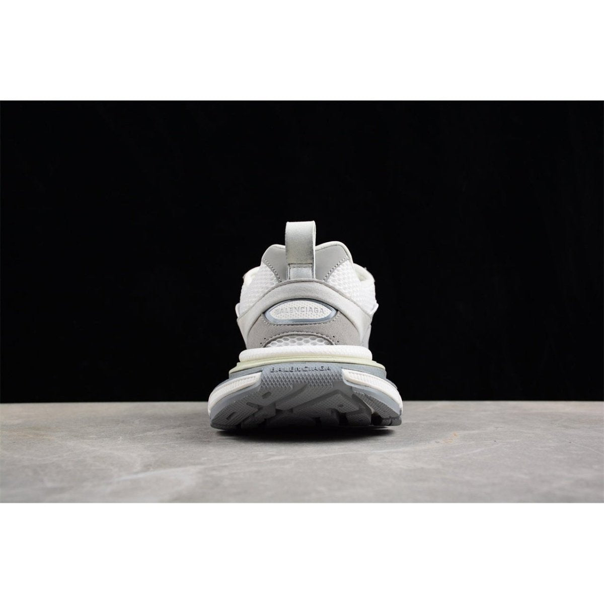 BALENCIAGA 3 - L - Grey Sneakers - White Unisex Streetwear Limited Edition - Introducing the BALENCIAGA 3XL in White Grey, a striking combination of luxury and contemporary design.