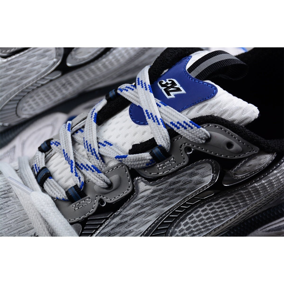 BALENCIAGA 3 - L - Grey Blue Sneakers - White Unisex Streetwear Limited Edition - Introducing the BALENCIAGA 3XL x White Grey Blue, a bold statement in contemporary footwear. These