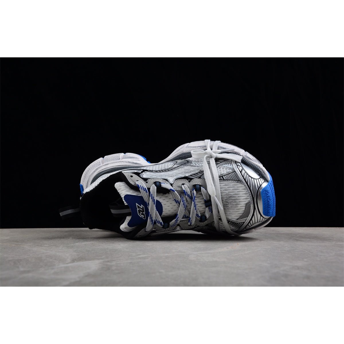 BALENCIAGA 3 - L - Grey Blue Sneakers - White Unisex Streetwear Limited Edition - Introducing the BALENCIAGA 3XL x White Grey Blue, a bold statement in contemporary footwear. These
